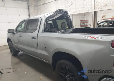 2024 Chevrolet Silverado 1500 4Wd Standard Bed Custom z USA, uszkodzony, nr VIN 3GCPDBEK3RG445267